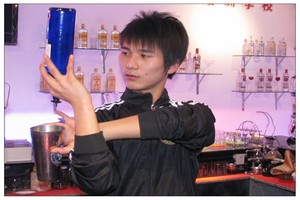 2011调酒师：李亚东